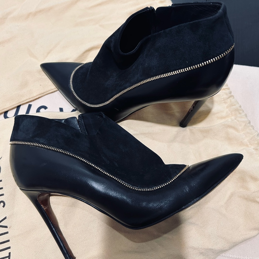 Louis Vuitton Black Leather & Suede Ankle Boots With Gold Accent Authentic